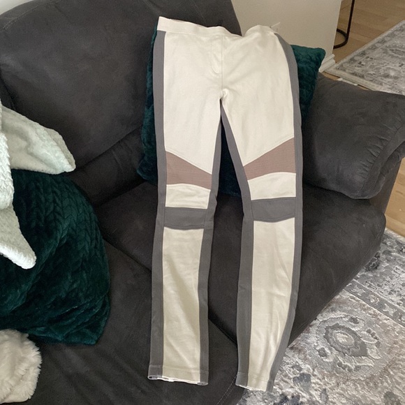 BCBGMaxazria 🤍Kervin Tights Sz S 🐇 - Picture 6 of 7